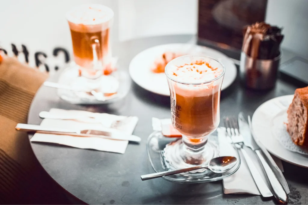 Ilustrasi platform digital dan pertumbuhan bisnis dengan NUFANAS